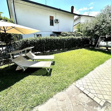 Con Grandi Spazi-2 Da Letto-grande Open Space-cucina Professionale-riscaldamento Centralizzato-wifi Τσεζένα