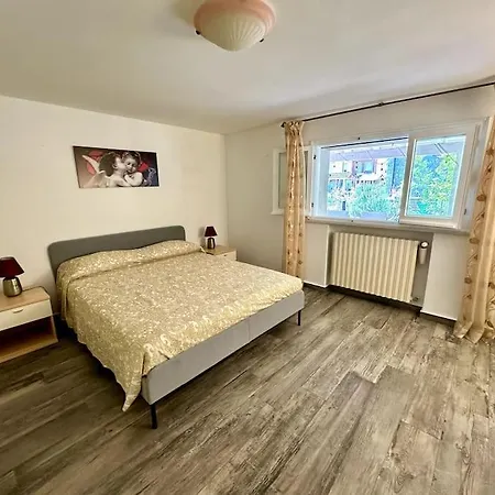 דירה Con Grandi Spazi-2 Da Letto-grande Open Space-cucina Professionale-riscaldamento Centralizzato-wifi *