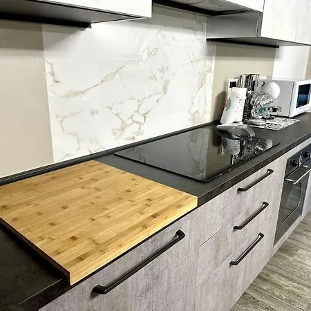 Con Grandi Spazi-2 Da Letto-grande Open Space-cucina Professionale-riscaldamento Centralizzato-wifi Daire Cesena